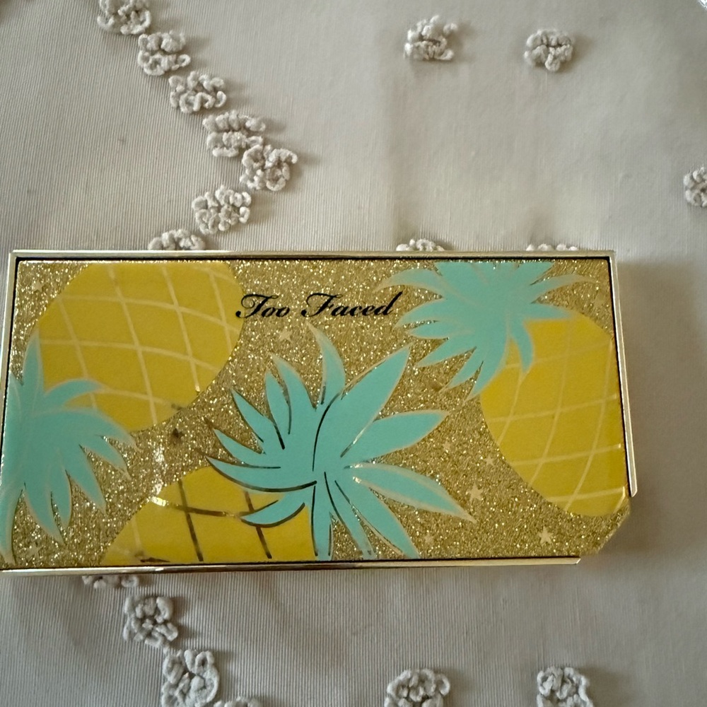Too Faced Pineapple Paradise Palette